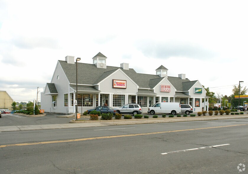 450 New Park Ave, West Hartford, CT à louer - Photo de l’immeuble – Image 2 sur 4