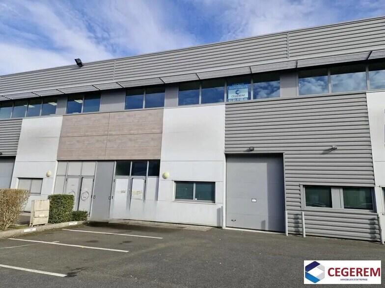 Local d'activités dans Tigery à vendre - Photo de l’immeuble – Image 1 sur 10