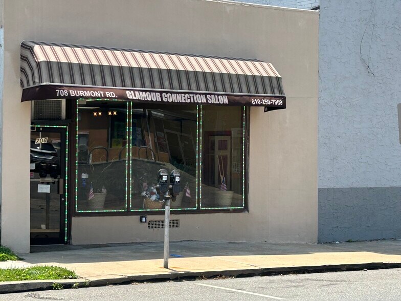 708 Burmont Rd, Drexel Hill, PA à vendre - Photo de l’immeuble – Image 1 sur 6