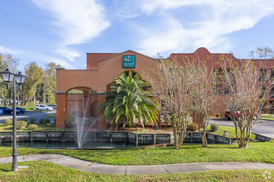 8333 Dix Ellis Trl, Jacksonville, FL à vendre - Photo de l’immeuble – Image 3 sur 4