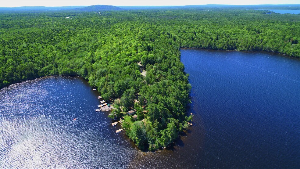239 Long Lake Camp Rd, Princeton, ME à vendre - Photo de l’immeuble – Image 3 sur 39