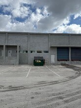 14935 NW 27th Ave, Opa Locka, FL à louer Photo intérieure– Image 1 sur 4