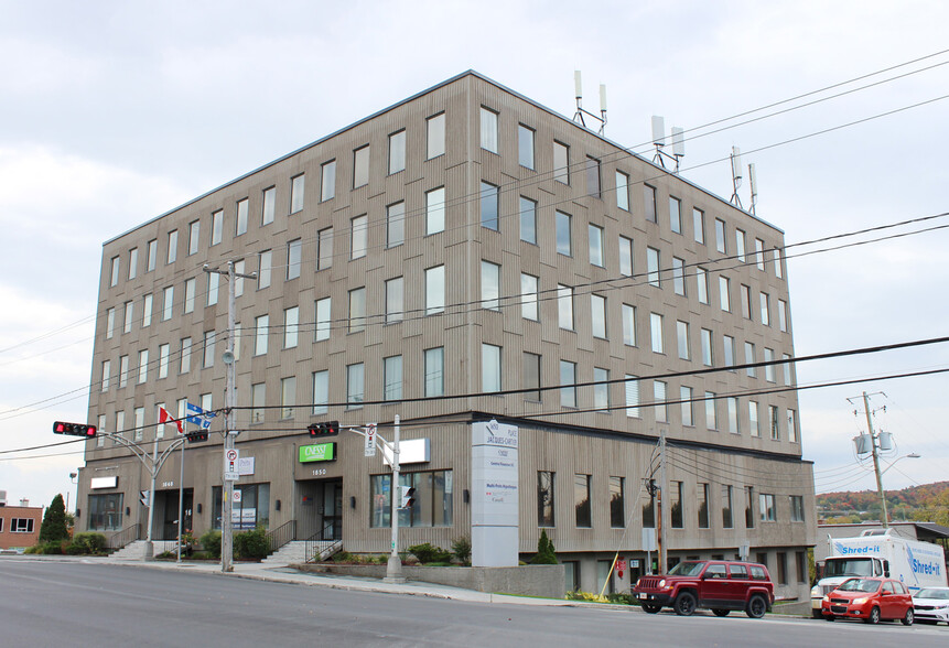 1640-1650 Rue King O, Sherbrooke, QC à louer - Photo de l’immeuble – Image 2 sur 2