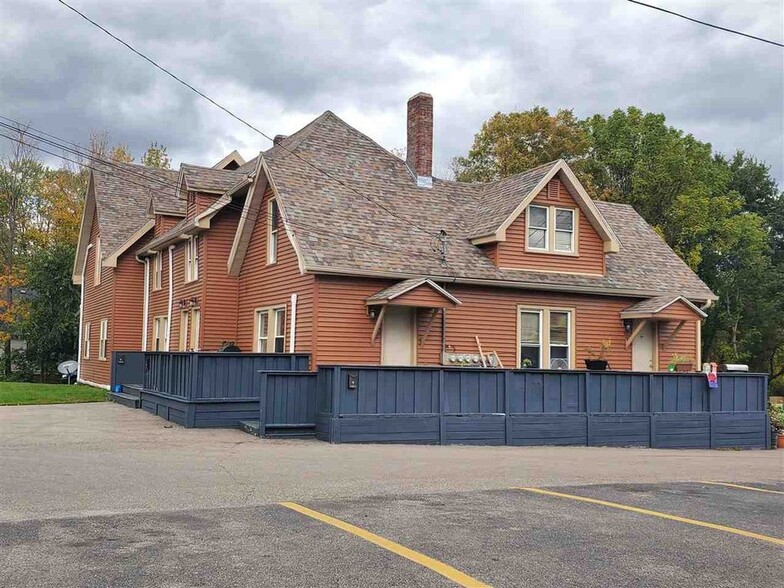 801 S Mill St, Clio, MI à vendre - Photo principale – Image 2 sur 63