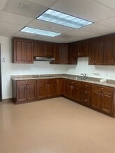 15231-15249 Springdale St, Huntington Beach, CA à louer Photo de l’immeuble– Image 2 sur 8