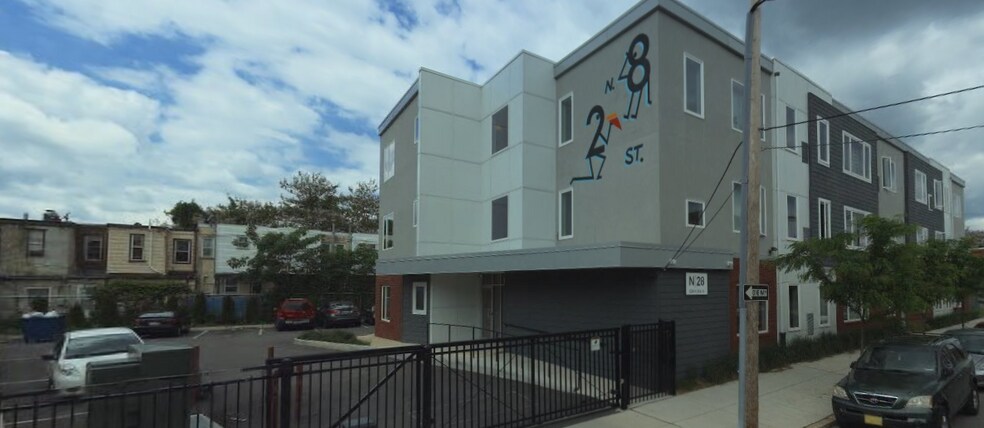 1238 N 28th St, Philadelphia, PA à vendre - Photo de l’immeuble – Image 1 sur 1