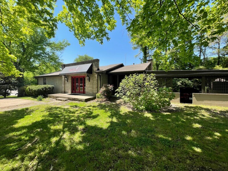 2724 Berrywood Dr, Nashville, TN à vendre - Photo de l’immeuble – Image 3 sur 21