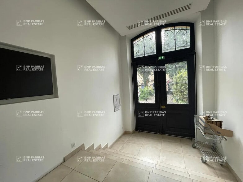 Bureau dans Metz à louer - Photo de l’immeuble – Image 2 sur 20