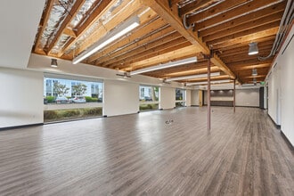 11555 Sorrento Valley Rd, San Diego, CA à louer Photo intérieure– Image 2 sur 10