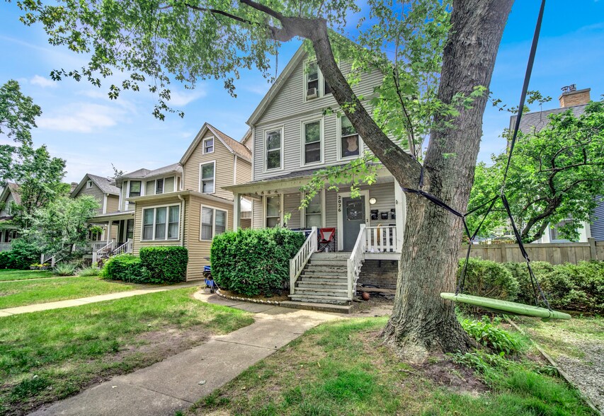 2026 Maple Ave, Evanston, IL à vendre - Photo de l’immeuble – Image 2 sur 16