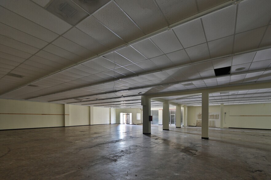 7300 S Western Ave, Los Angeles, CA à louer - Photo intérieure – Image 3 sur 10