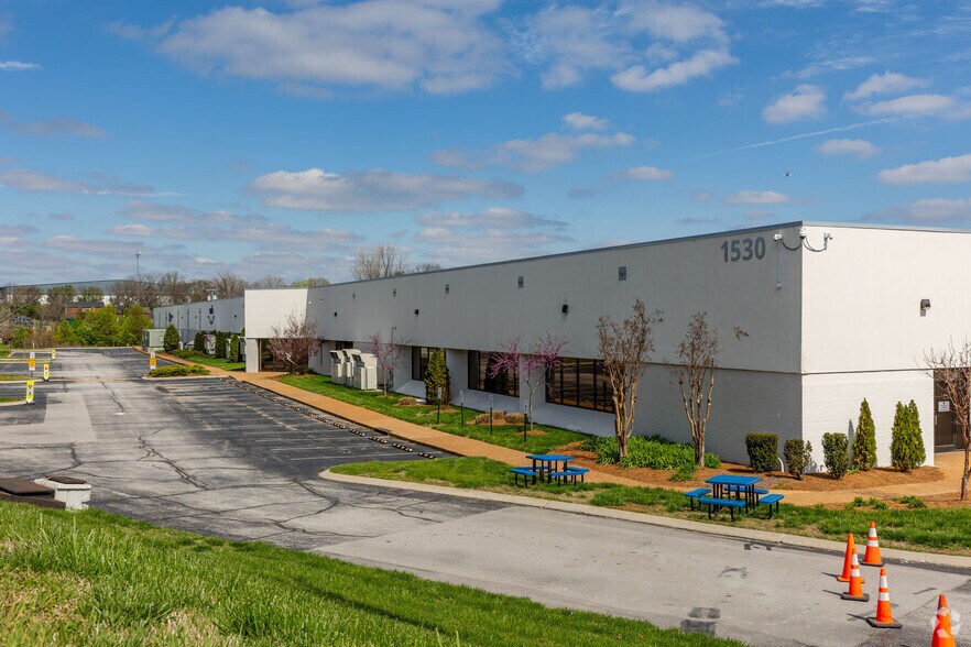 1530 Antioch Pike, Antioch, TN à louer - Photo principale – Image 2 sur 6