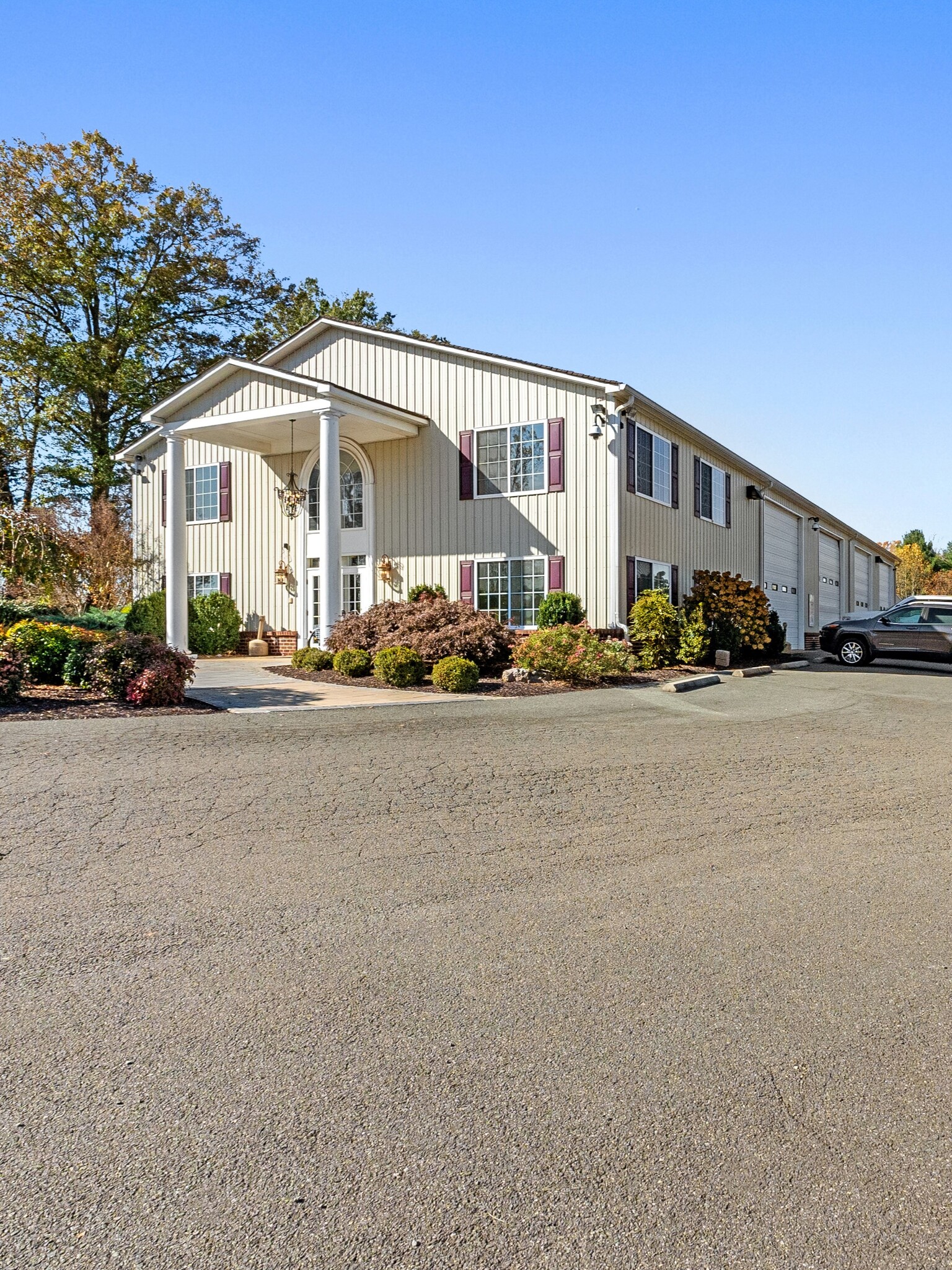 7185 Burke Ln, Warrenton, VA à louer Photo de l’immeuble– Image 1 sur 11