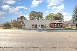 Plus de détails pour 8611 Reading Rd, Cincinnati, OH - Local commercial à vendre