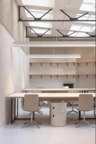 Espace de coworking dans Paris à louer - Photo intérieure – Image 2 sur 11