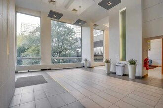 Bureau dans Courbevoie à louer Photo intérieure– Image 1 sur 3