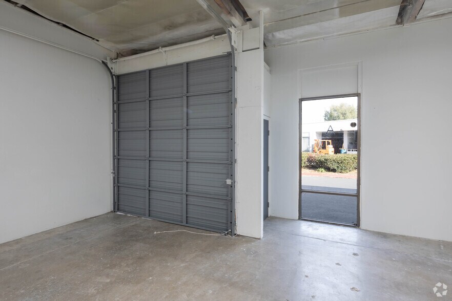 7201-7291 Garden Grove Blvd, Garden Grove, CA à louer - Photo intérieure – Image 3 sur 28