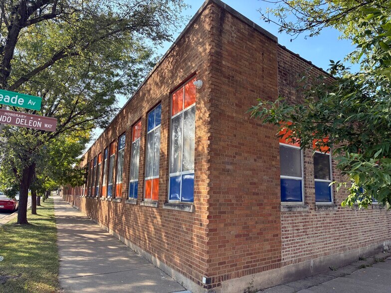 6100 W Grand Ave, Chicago, IL à vendre - Photo principale – Image 1 sur 6