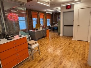 134 W 25th St, New York, NY à louer Photo intérieure– Image 2 sur 9