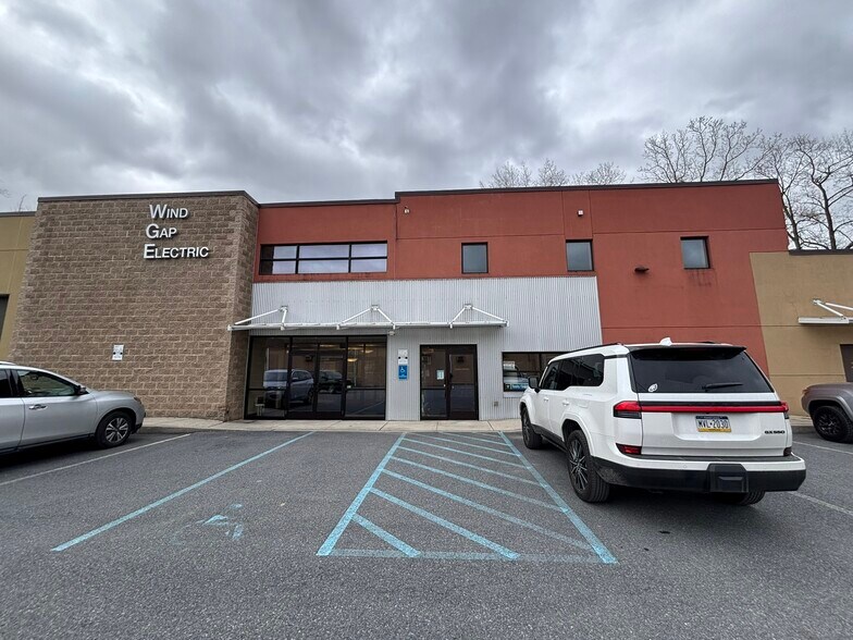 125 W 7th St, Wind Gap, PA à louer - Photo de l’immeuble – Image 2 sur 12