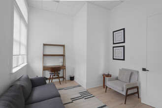 1074 Ponce De Leon Ave, Atlanta, GA à louer Photo de l’immeuble– Image 1 sur 6