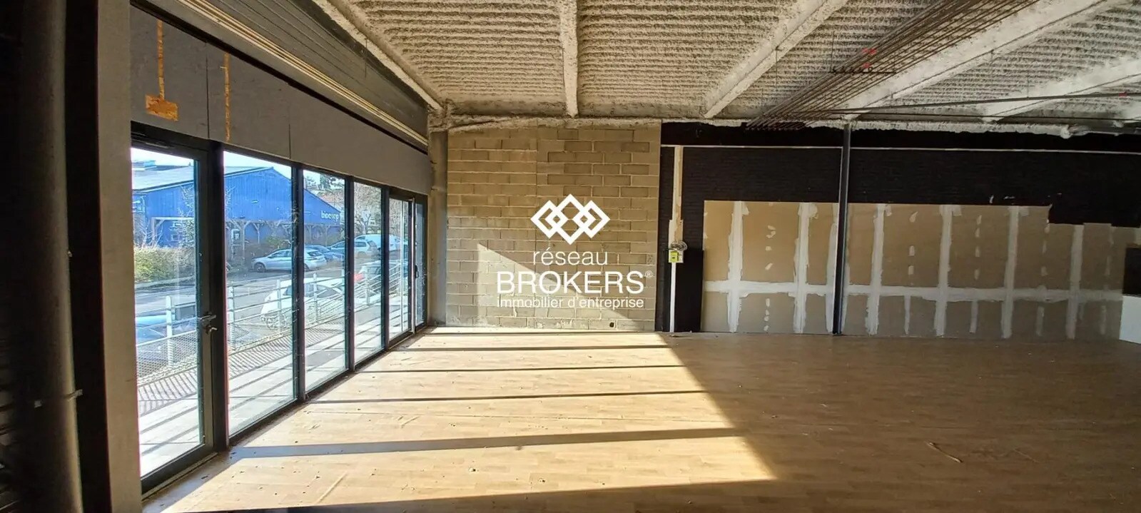 Local commercial dans Auch à louer Photo intérieure– Image 1 sur 9