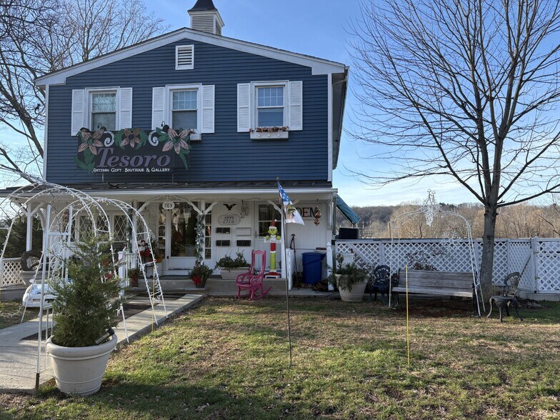 763 Hanover Rd, Meriden, CT à vendre - Photo de l’immeuble – Image 2 sur 4