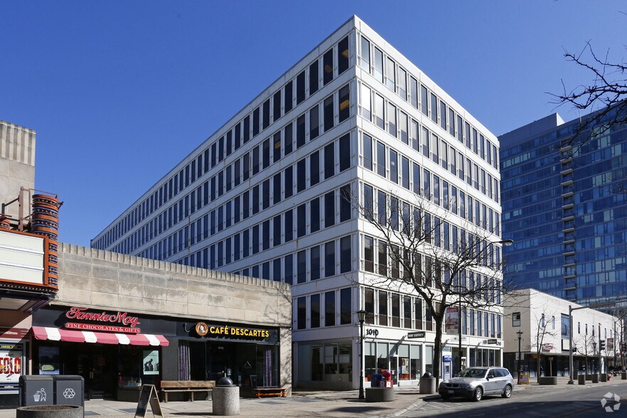 1010 Lake St, Oak Park, IL à louer - Photo de l’immeuble – Image 3 sur 10