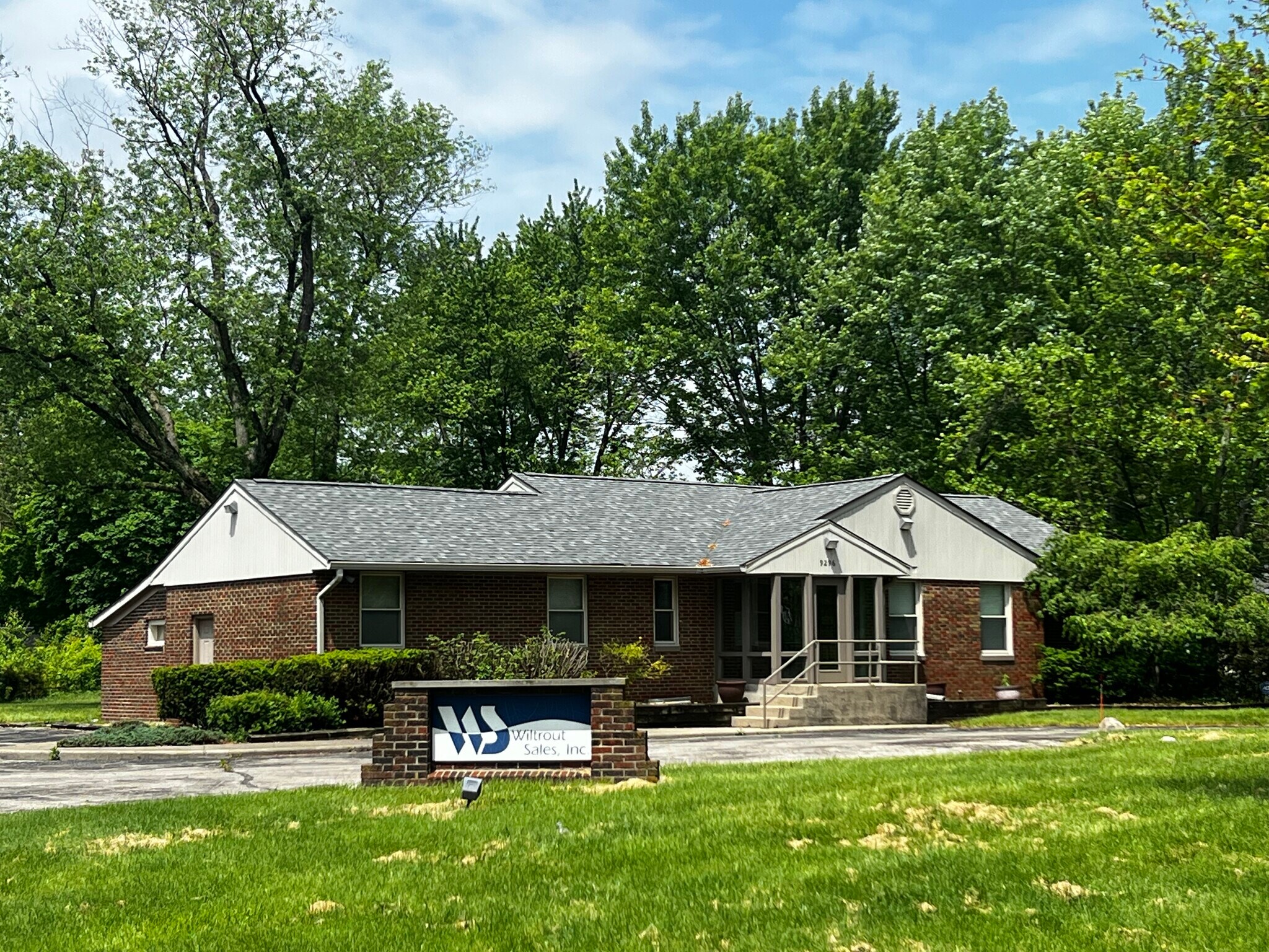 9296 Waldemar Rd, Indianapolis, IN à vendre Photo de l’immeuble– Image 1 sur 9