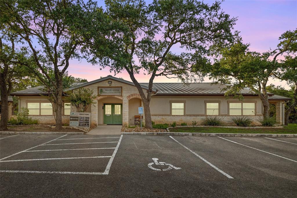 800 W Highway 290, Dripping Springs, TX à vendre Photo de l’immeuble– Image 1 sur 31