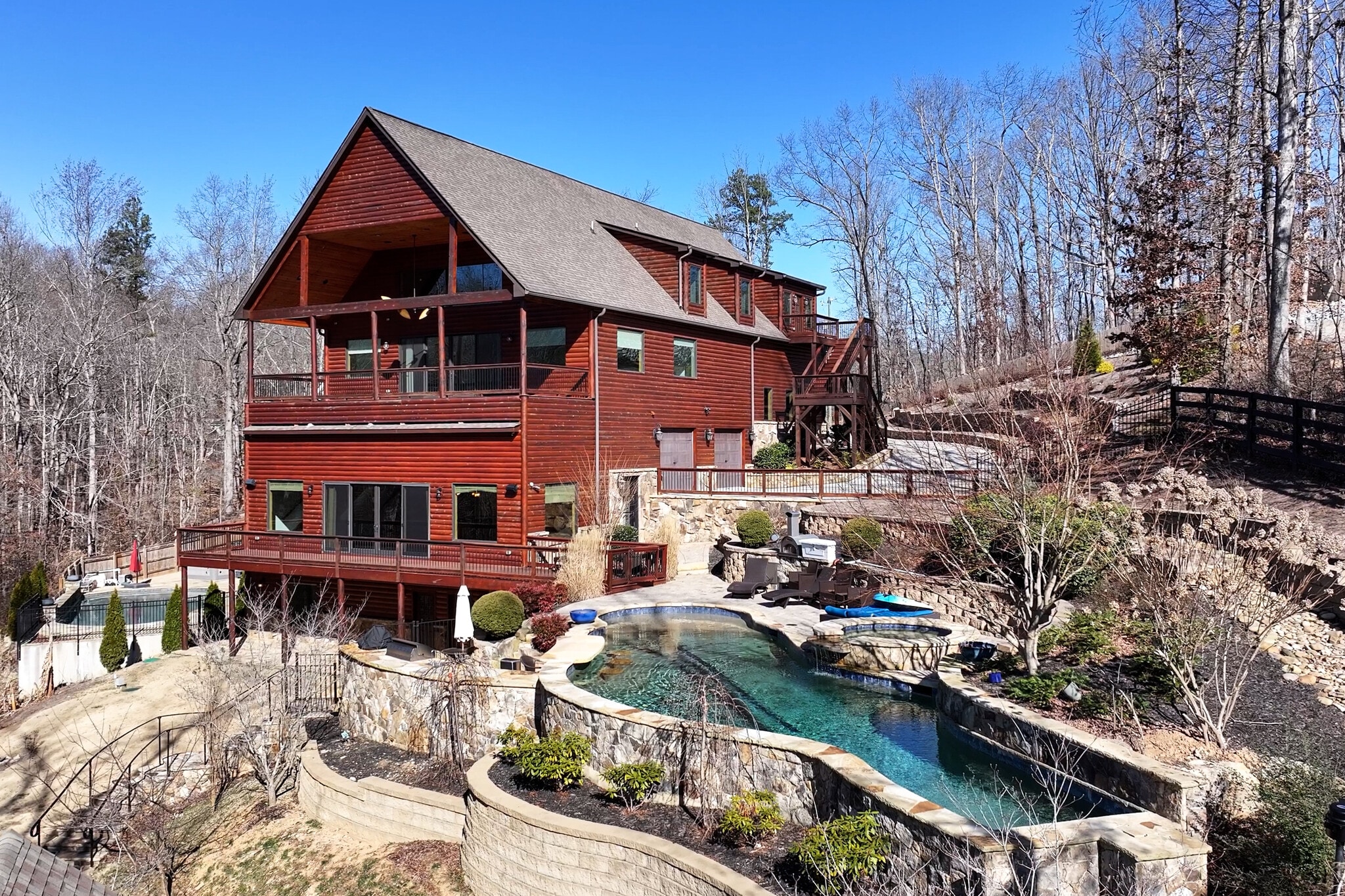 LAKEFRONT INVESTMENT OPPORTUNITY portefeuille de 1 biens à vendre sur LoopNet.fr Photo principale– Image 1 sur 4