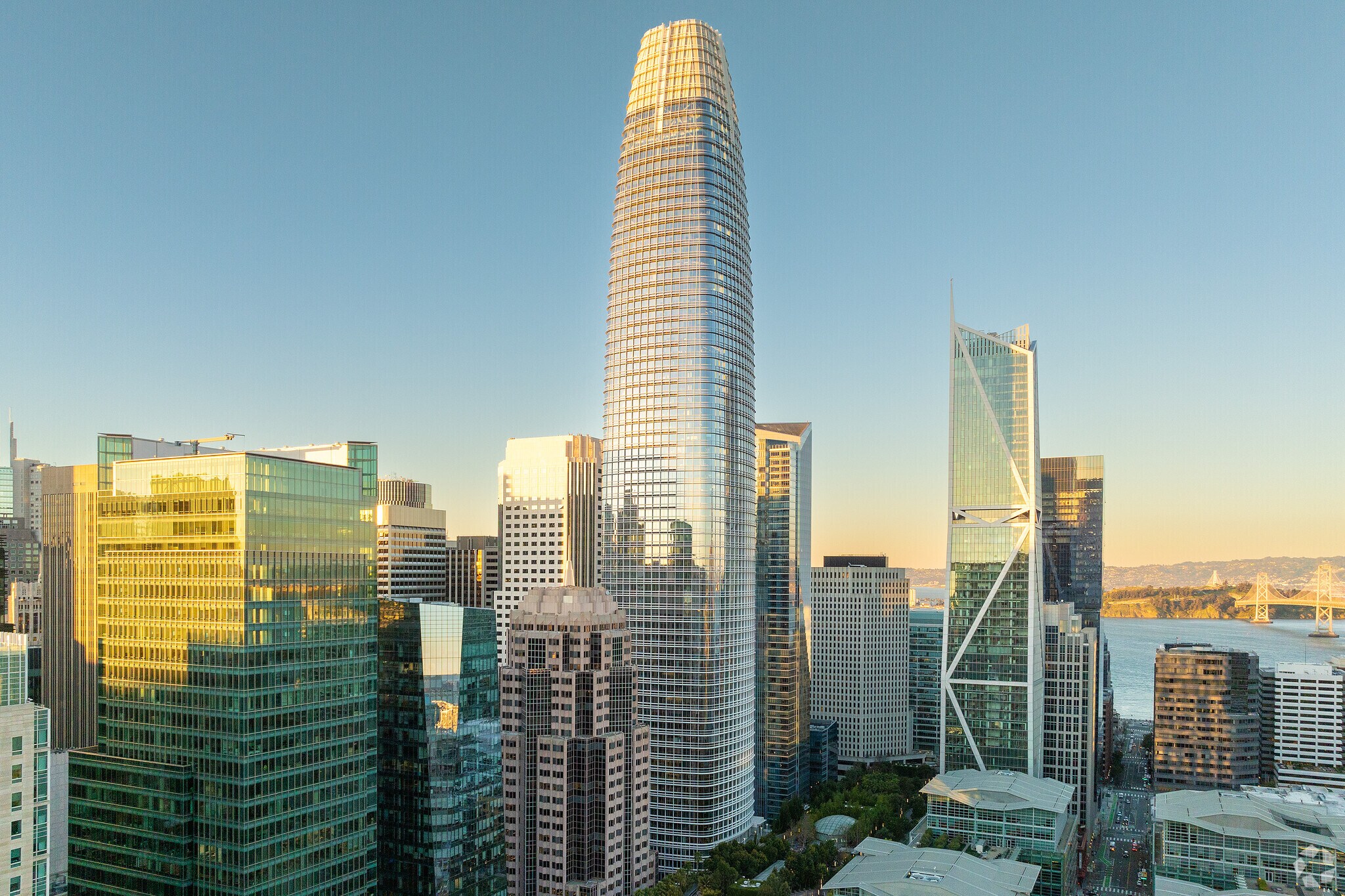 415 Mission St, San Francisco, CA à louer Photo de l’immeuble– Image 1 sur 14