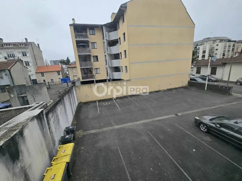 Bureau dans Pau à louer - Photo de l’immeuble – Image 3 sur 10