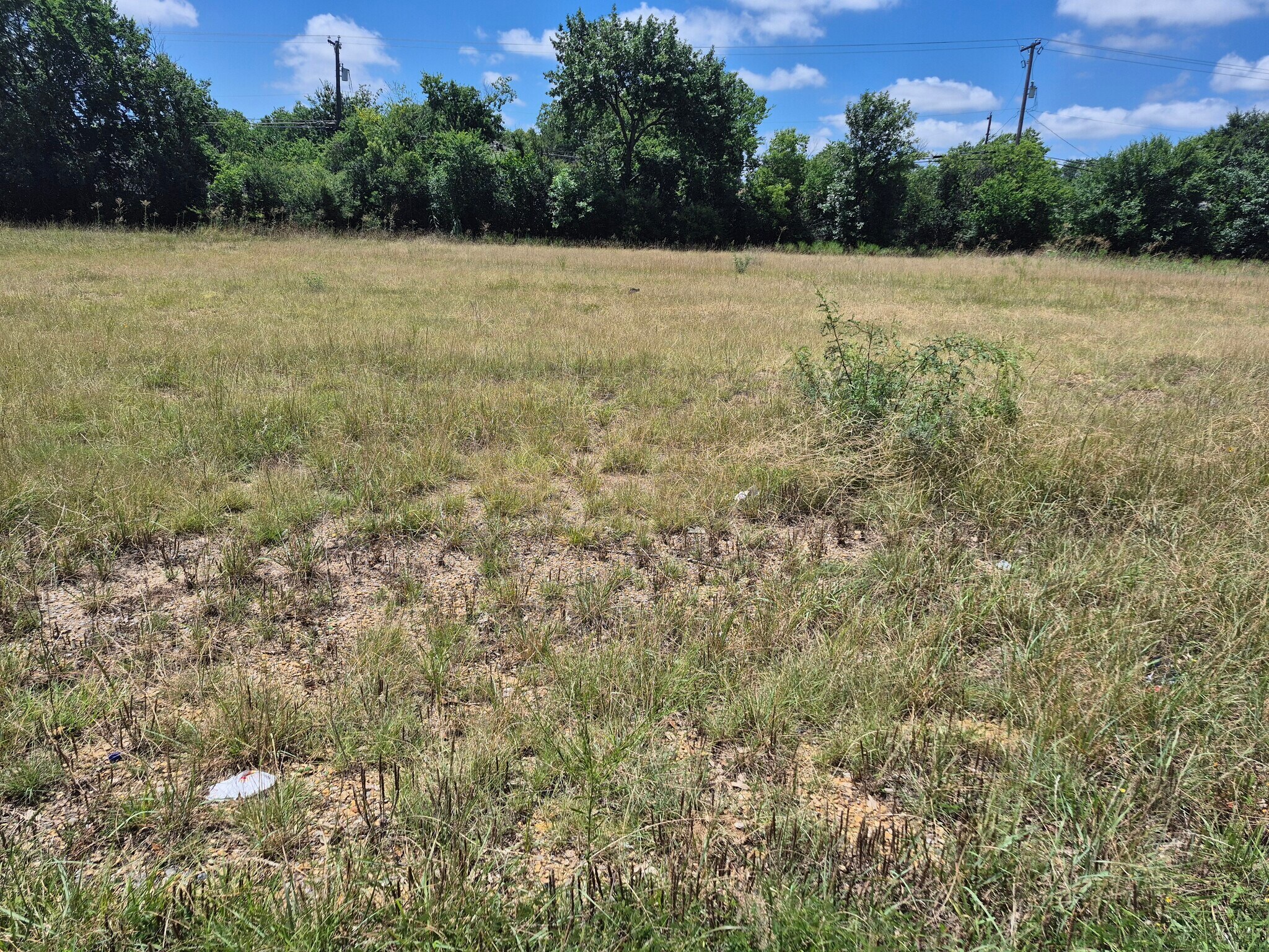 1700 E Robert St, Fort Worth, TX à vendre Photo de l’immeuble– Image 1 sur 2