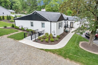 4520 Old William Penn Hwy, Murrysville, PA à louer Photo de l’immeuble– Image 2 sur 19