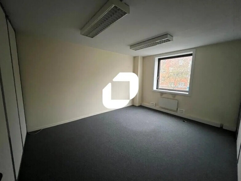 Bureau dans Arras à louer - Photo de l’immeuble – Image 2 sur 6