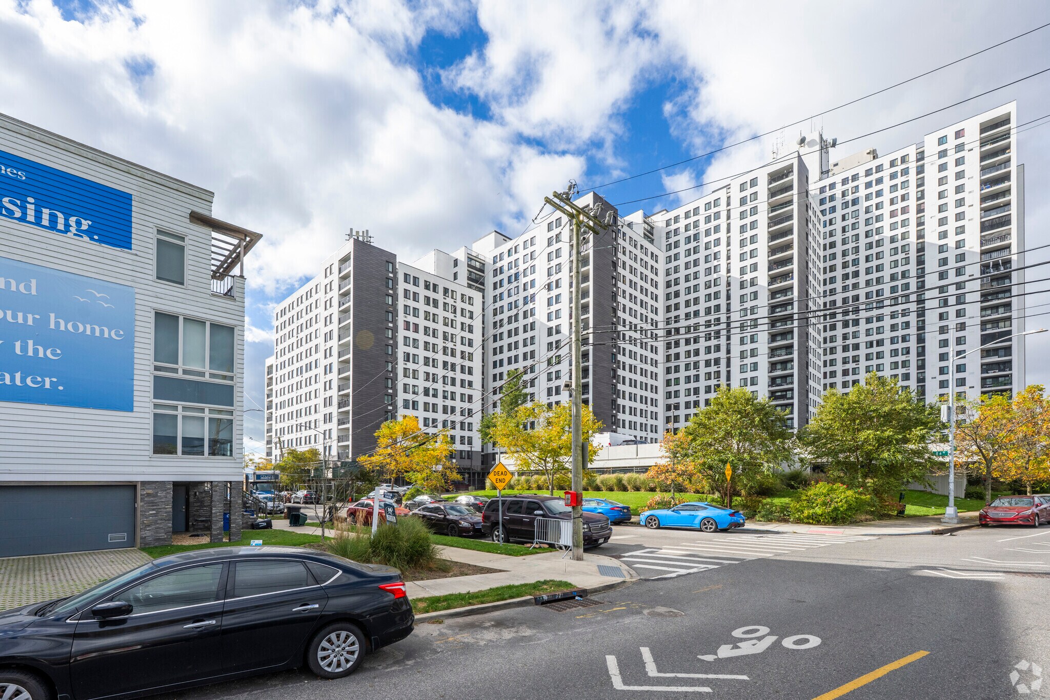 711A-711D Seagirt Ave, Far Rockaway, NY à louer Photo de l’immeuble– Image 1 sur 13