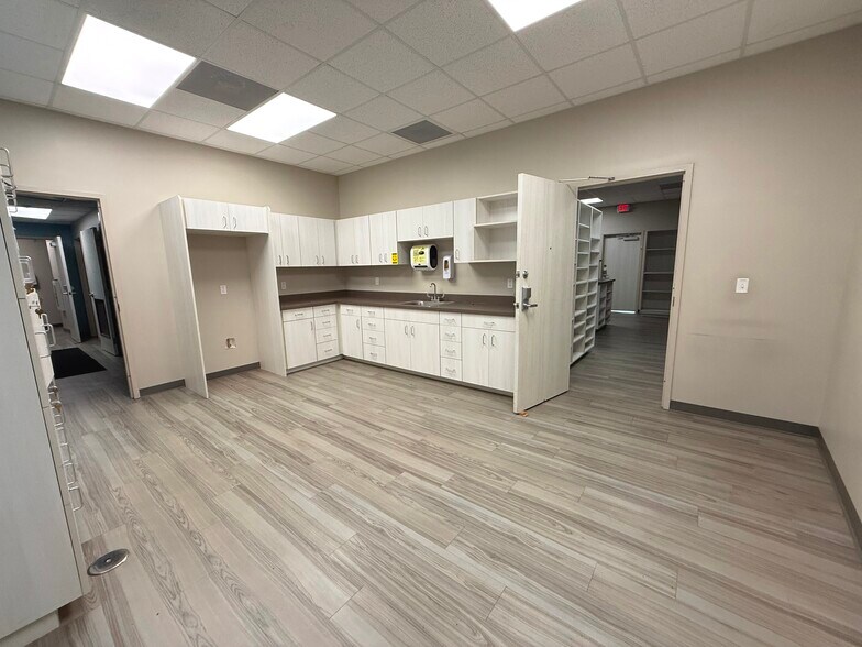 1657 Taylor Rd, Port Orange, FL à louer - Photo intérieure – Image 3 sur 8