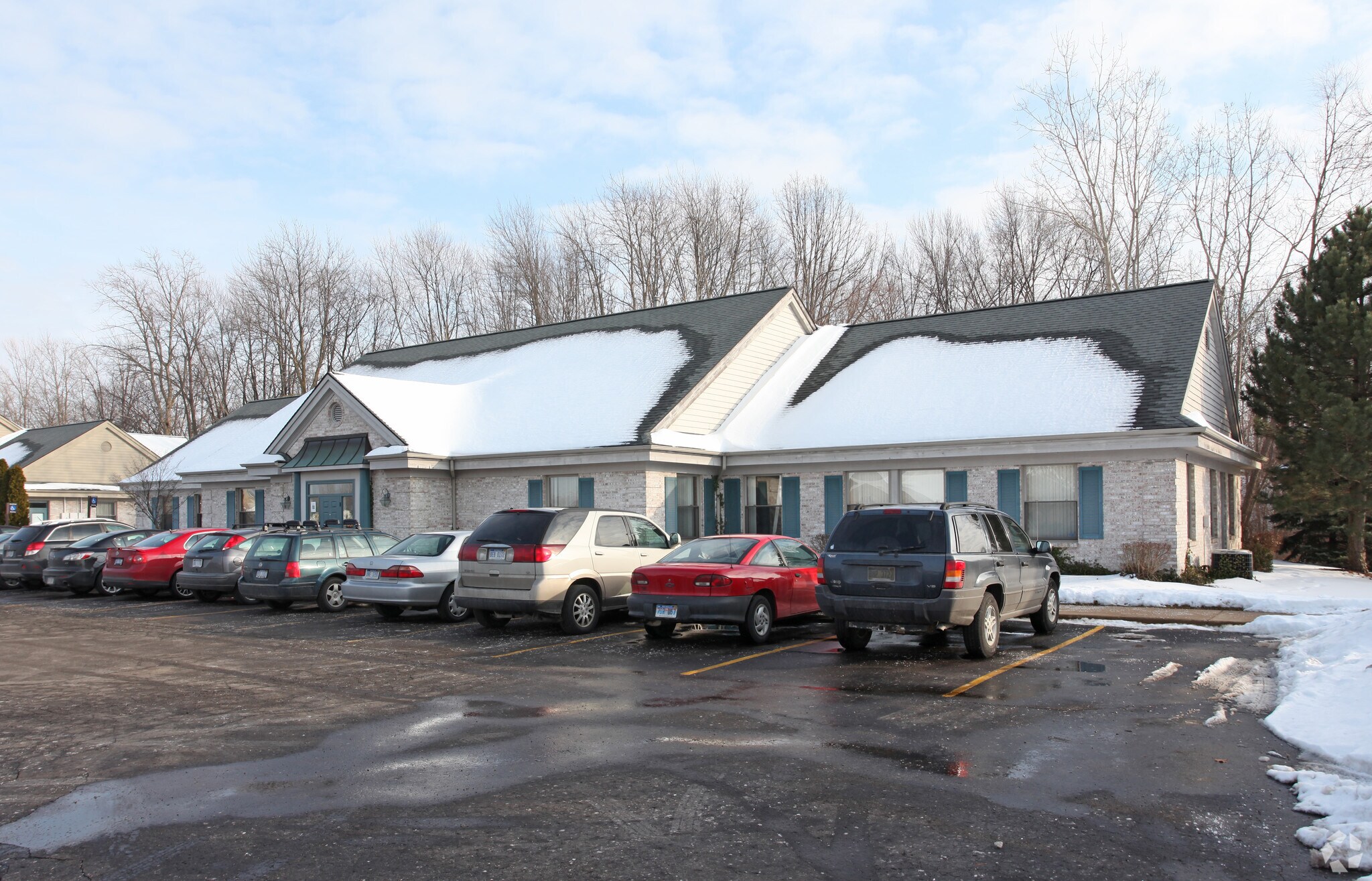 2455 Woodlake Cir, Okemos, MI à louer Photo principale– Image 1 sur 6