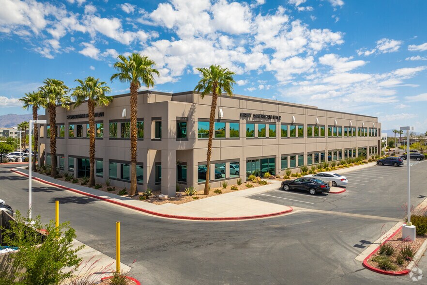 2500 N Buffalo Dr, Las Vegas, NV à vendre - Photo principale – Image 1 sur 54