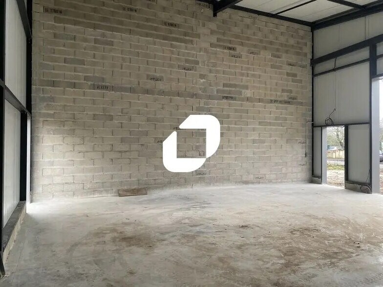 Local d’activités dans Léognan à louer - Photo intérieure – Image 2 sur 9