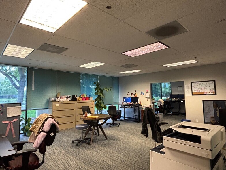 2650-2656 Napa Valley Corporate Dr, Napa, CA à louer - Photo intérieure – Image 3 sur 14