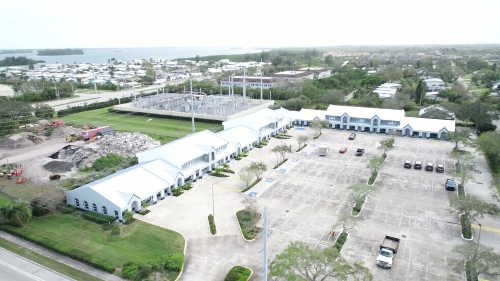 333 17th St, Vero Beach, FL à louer - Vidéo sur l’annonce professionnelle – Image 2 sur 6