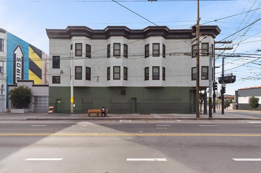 2401-2405 16th St, San Francisco, CA à vendre - Photo principale – Image 1 sur 6
