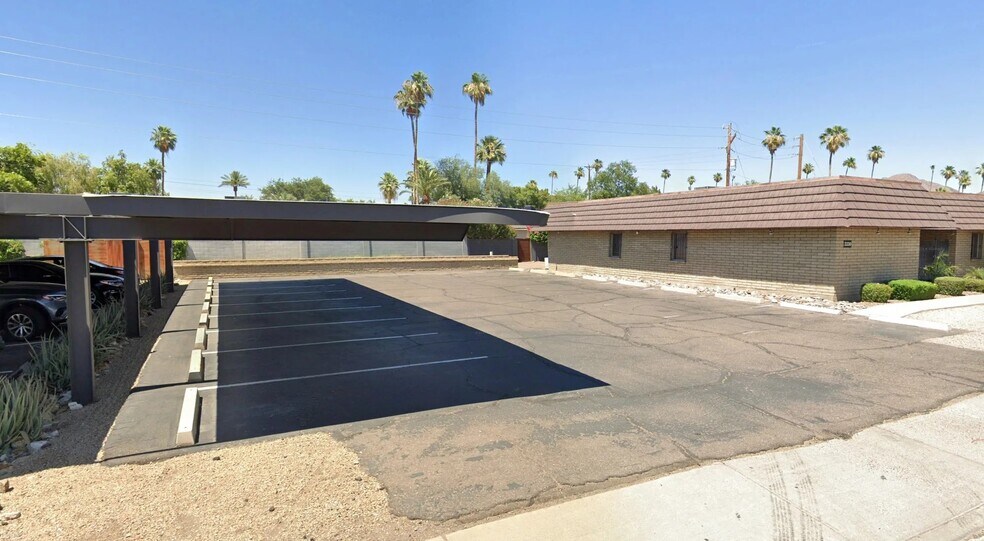 3330 E Indian School Rd, Phoenix, AZ à vendre - Photo de l’immeuble – Image 3 sur 4