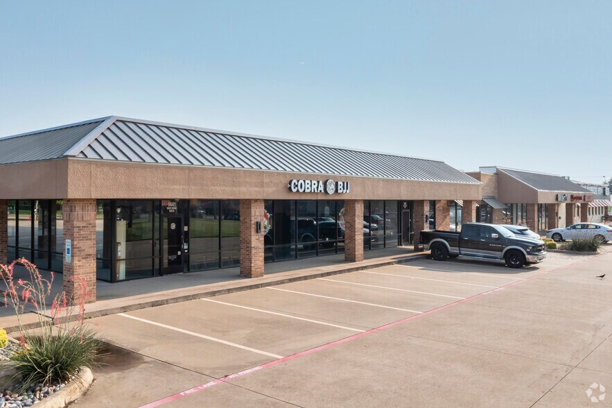 4010 W 15th St, Plano, TX à louer - Photo de l’immeuble – Image 3 sur 6