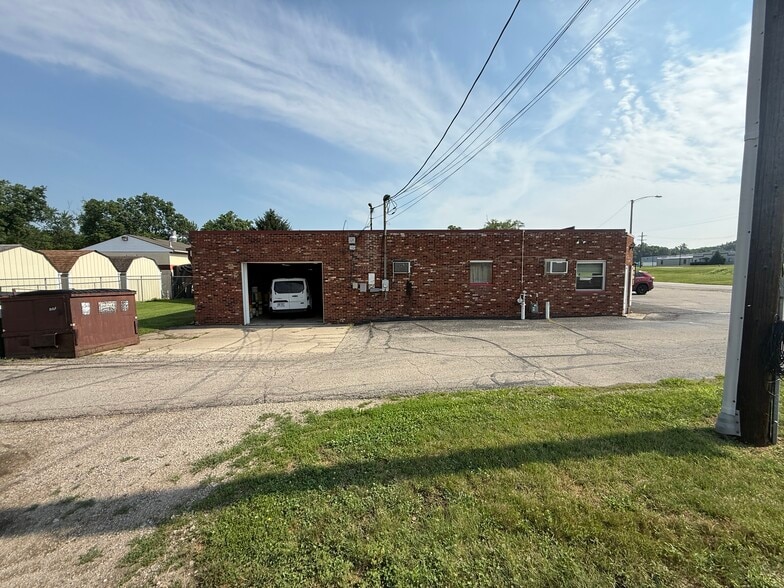 1003 N Main St, Miamisburg, OH à vendre - Photo de l’immeuble – Image 3 sur 8