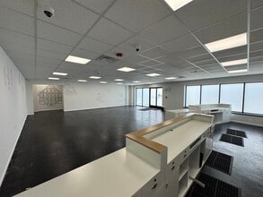 550-560 Tonnelle ave, Jersey City, NJ à louer Photo intérieure– Image 2 sur 6
