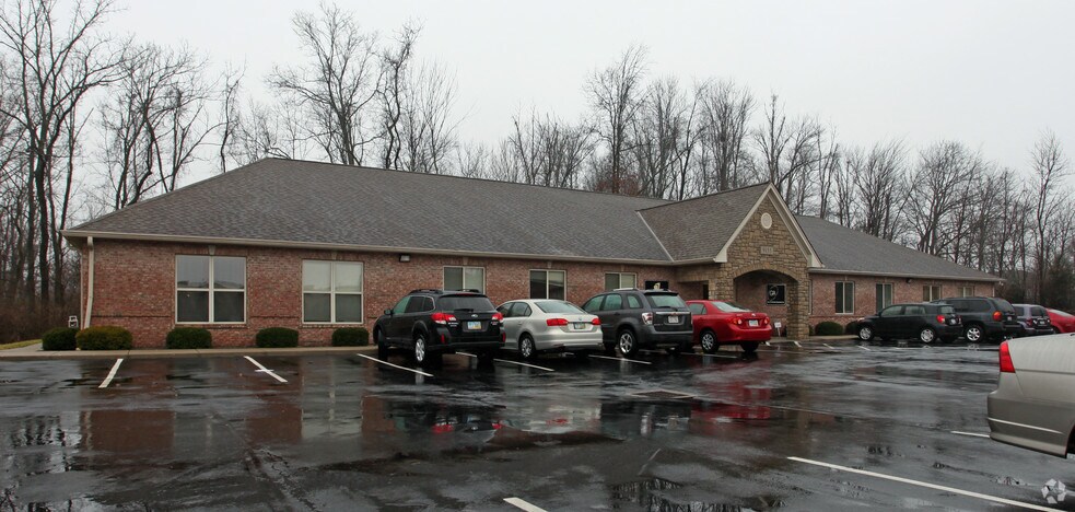 9155 Governors Way, Cincinnati, OH à louer - Photo principale – Image 1 sur 4