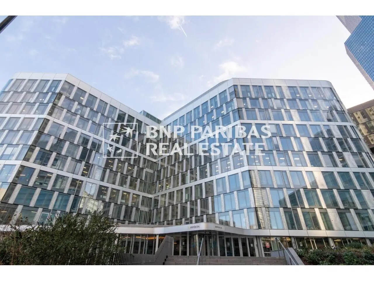 Bureau dans Courbevoie à louer Photo de l’immeuble– Image 1 sur 18